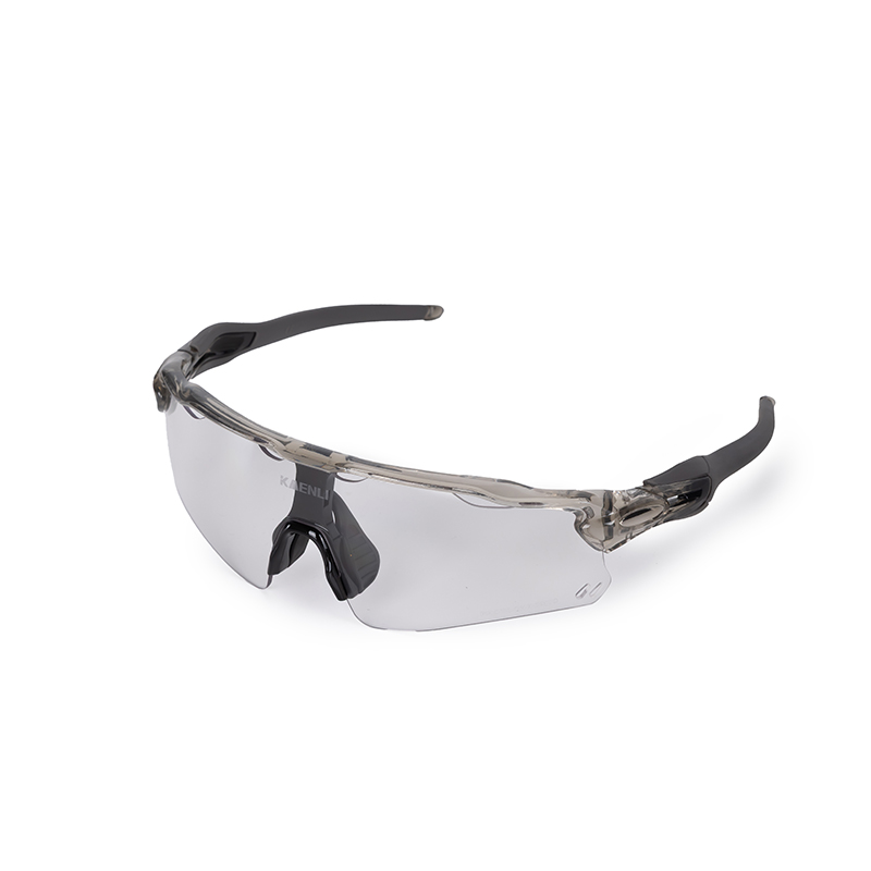 Windproof Sports Eyewear by TR90 Material Ideal For Both Male And Female Bikers good