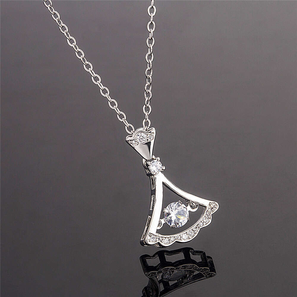 Rose Plated Necklace Small Skirt Fan-Shaped Dynamic Pendant Set Clavicle with K Gold Chain