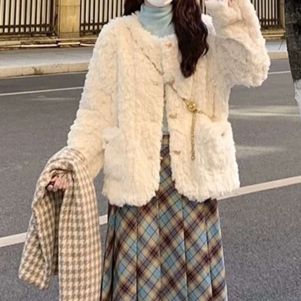 DHEssentials 2025 Autumn Winter New Style Small Fragrance Cotton Padded Coat Women, Loose and Comfortable Furry Jacket for Petite Women