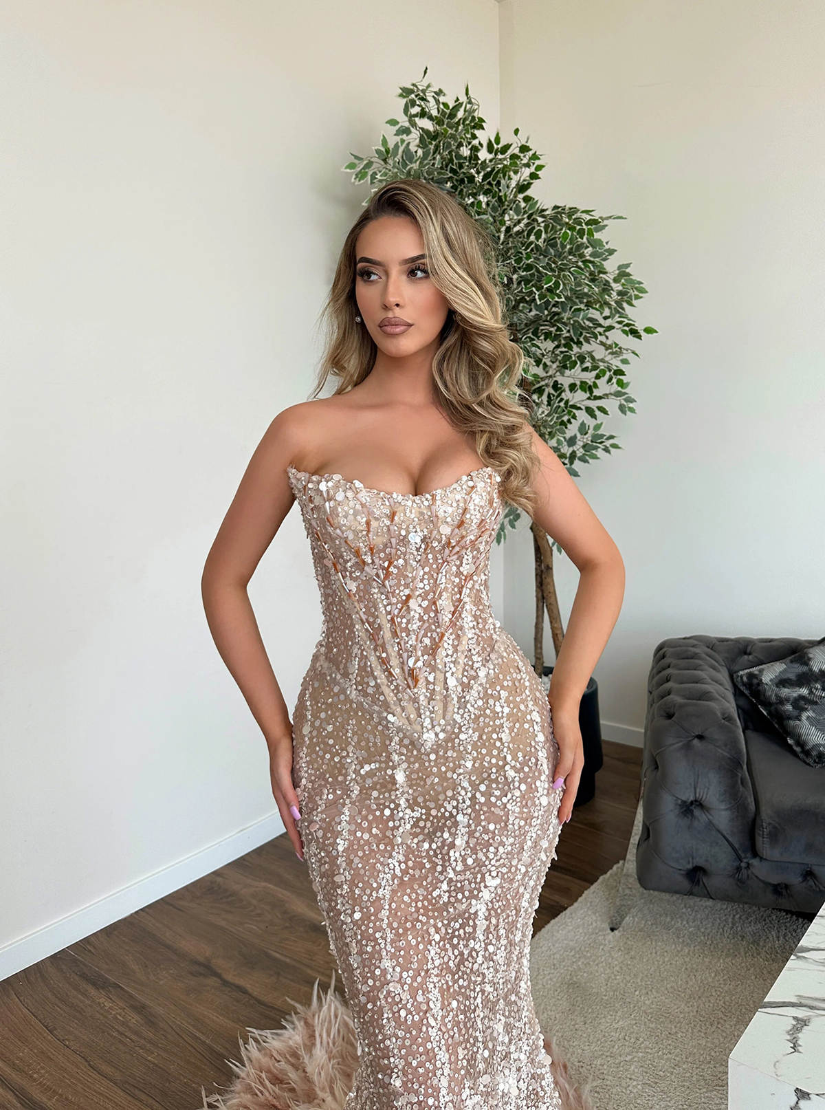 Glamorous Sequins Mermaid Evening Dresses For Women Strapless Prom Gowns Feather Sweep Train Dinner Party Customized