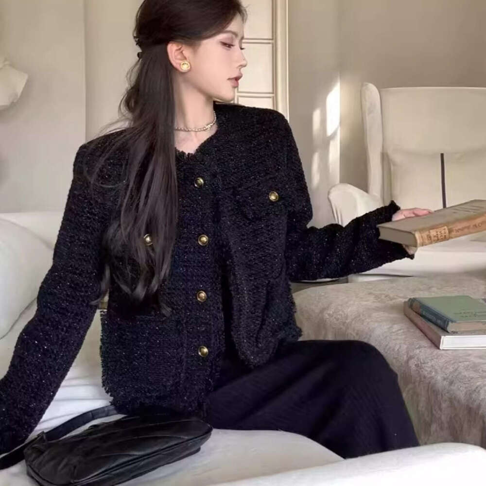 DHEssentials Red Quilted Chanel-Style Short Coat for Women 2025 Autumn Winter New French Socialite Tweed Woven Thickened Top