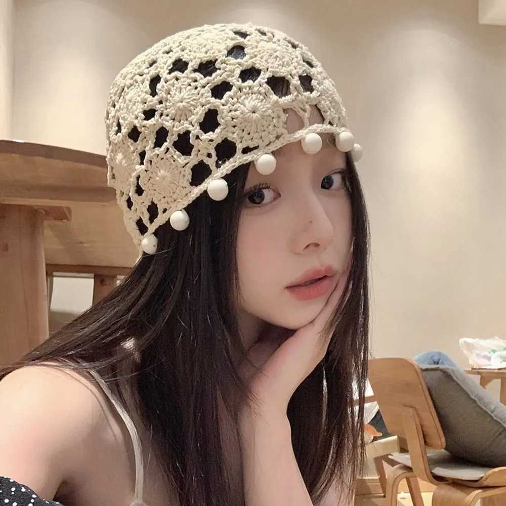 1Pc Flowers Hollowed Out Knitted Hat Handmade Lace Sklies Hat Casual Breathab Beret Fashion Summer Sun Hat for Wen G250910