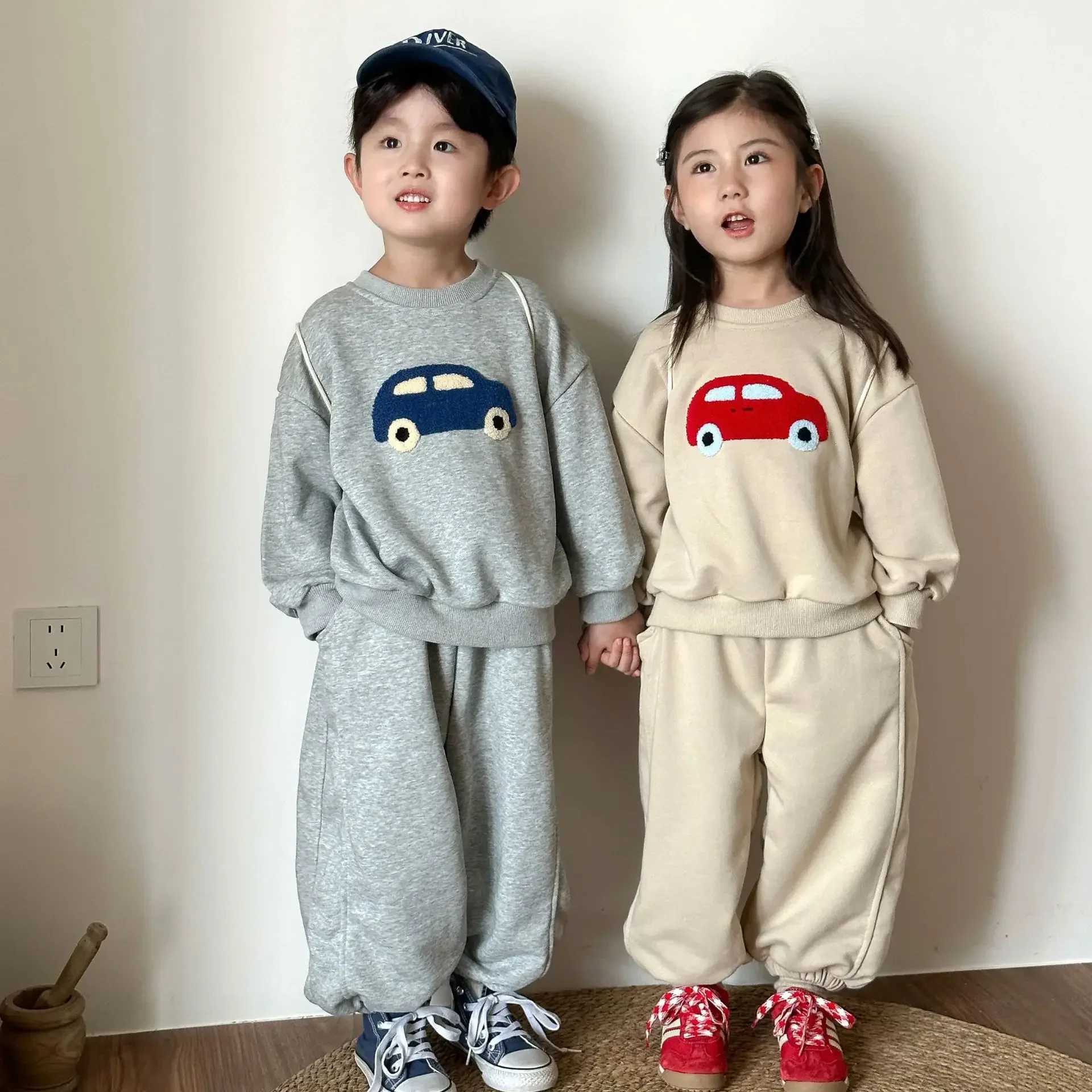 Fall New Kids Tracksuit Cartoon Car Boys Girls Sweatshirt Set Casual Loose Long Sleeve Top Pants Children Clothing Suit 212Y C250912