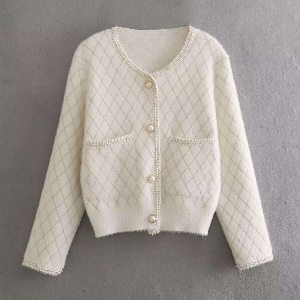 DHEssentials 2025 Autumn New French Style Small Fragrance Diamond Gold Thread Pearl Ribbon V-neck Long Sleeve Knitted Sweater Cardigan