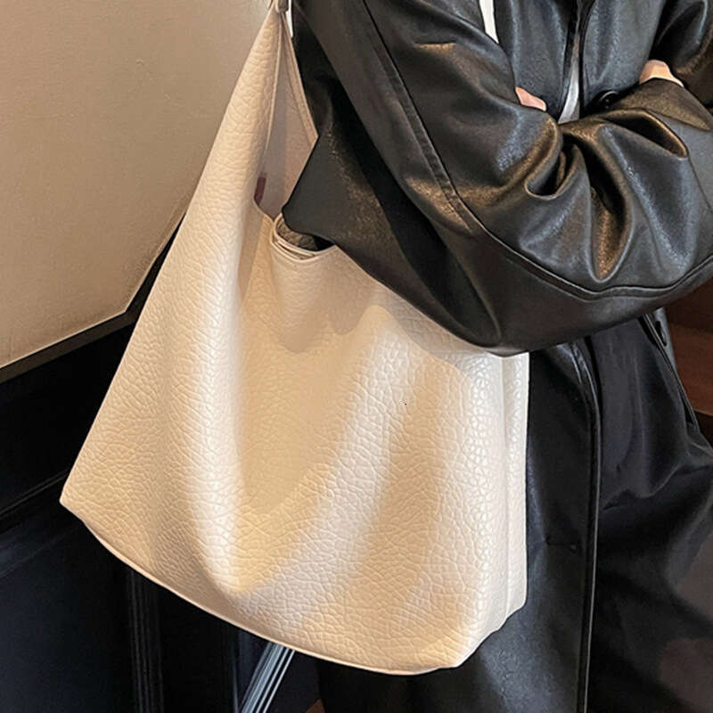 Textured Commuter Handbag 2025 New Fashion Single Shoulder Underarm Tote Designer Bags Women's Bag