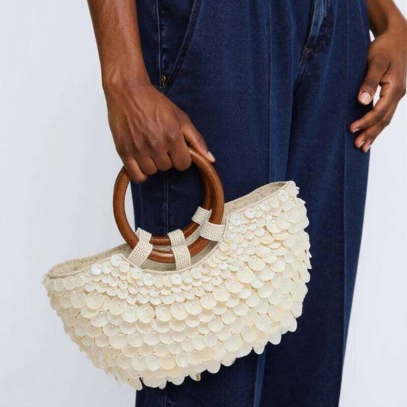 Decorative Shell Pattern Evening Purse Practical Wooden Handle And Spacious Interior Design Bohemian Handbag