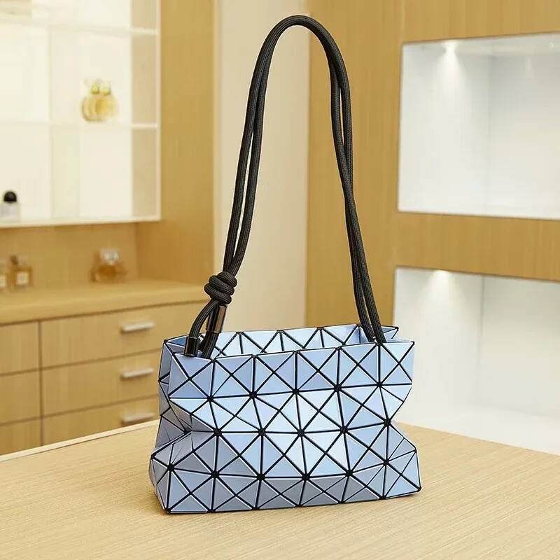 Luxury Vintage Letter Logo Clutch Bag Minimalist Crossbody Tote Designer Leather Purse For Casual Stylish Women Shopper