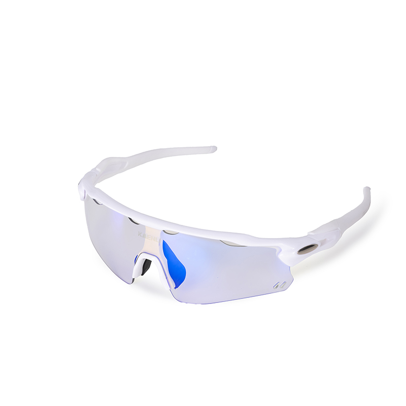 Windproof Sports Eyewear by TR90 Material Ideal For Both Male And Female Bikers good