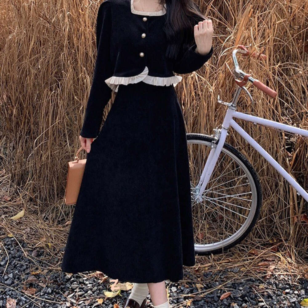 DHEssentials Two-Piece Set Corduroy Fleece-Lined Chanel-Style Ruffled Top Coat High-Waisted Skirt