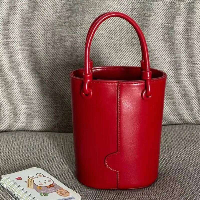 2024 New Fashion Bucket Shaped Retro Causal Chic Elegant Women Crossbody Handheld Versatile Bags Lady Handbags Shoulder Bag