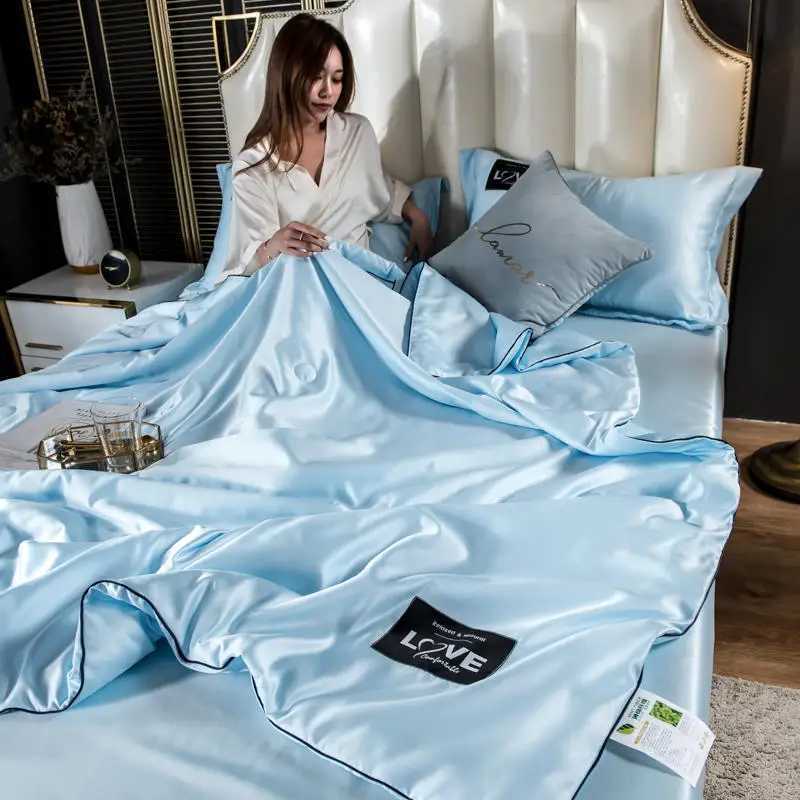 Luxury Emulation Silk Quilted Quilt Satin Pink Adults Child Spring Summer Quilts High Quality Soft Smooth Cool Blanket Comforter C250912