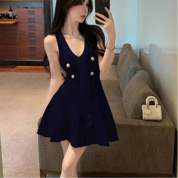 DHEssentials 2025 New French Style Socialite Chic V-Neck Tie Gold Buckle Slim Waist Knitted Dress