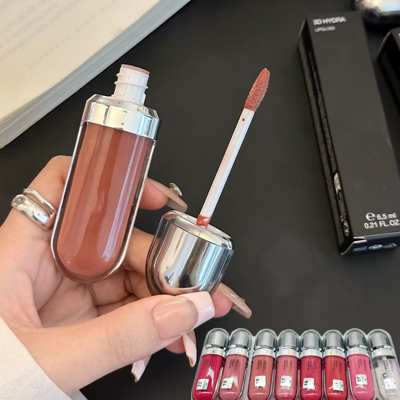 kik Lip Gloss - Hydrating & Shiny Lip Color for a Perfect Pout