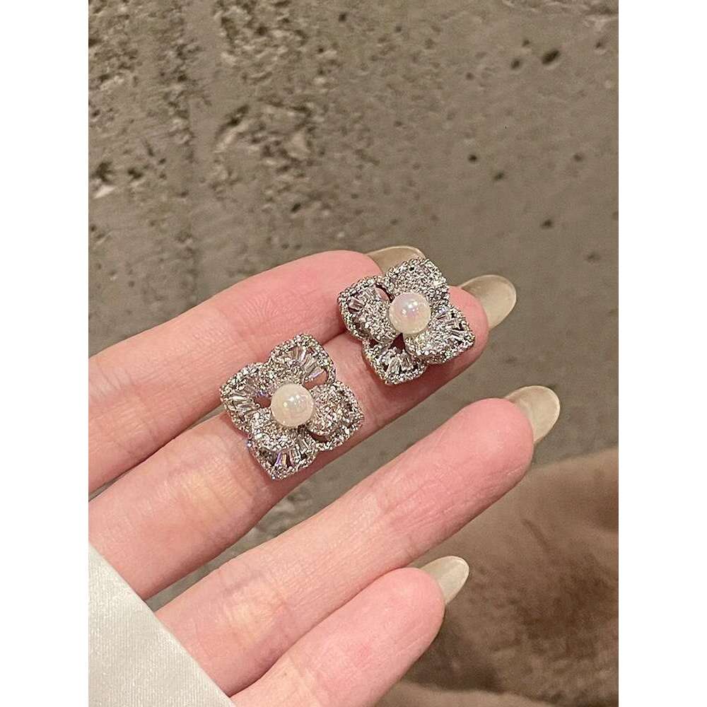 FRIDAY JEWELRY Pearl French Style Light Elegant Flower Earrings Studs Sier Needle