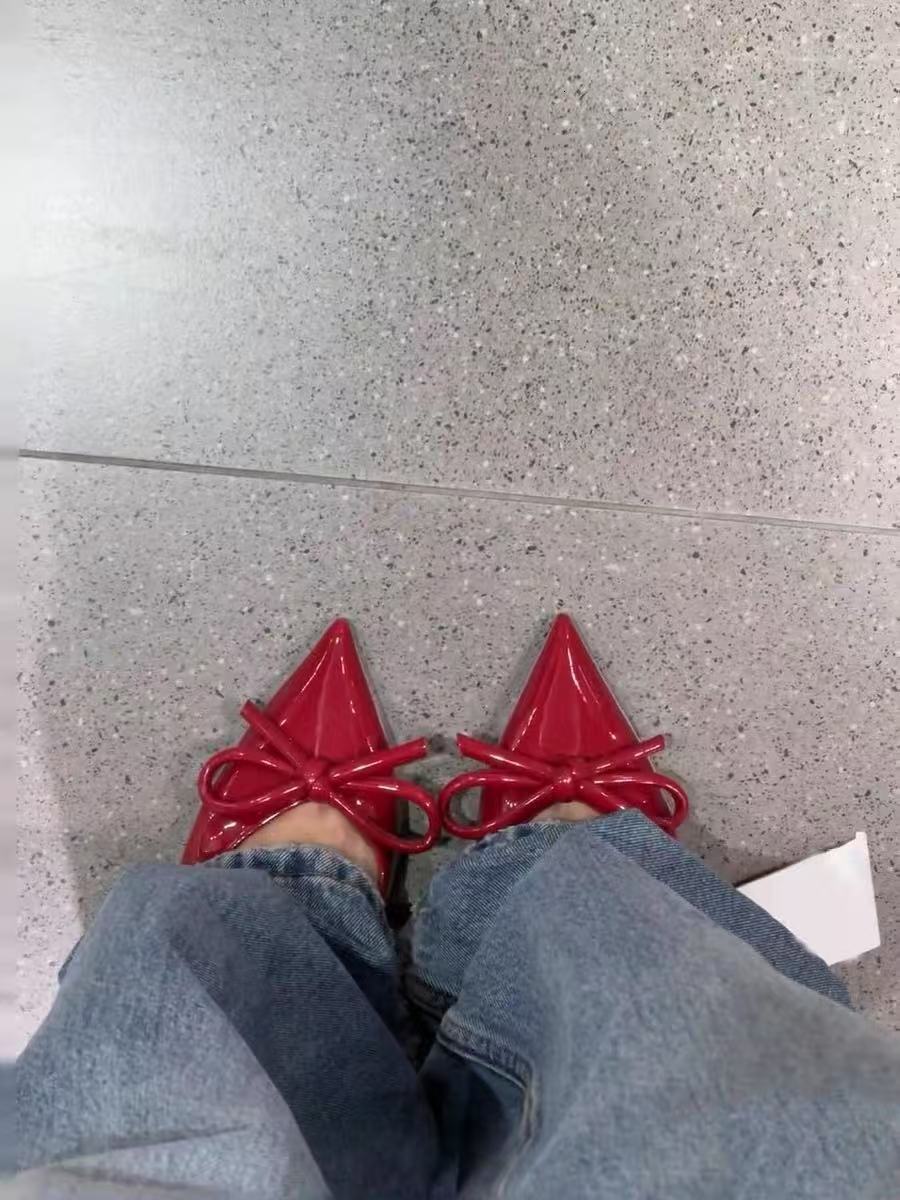 2025 Autumn New High Heels Light Luxury Elegant Versatile Butterfly Knot Lacquer Pointed Design Women's High Heels Designer Shoes