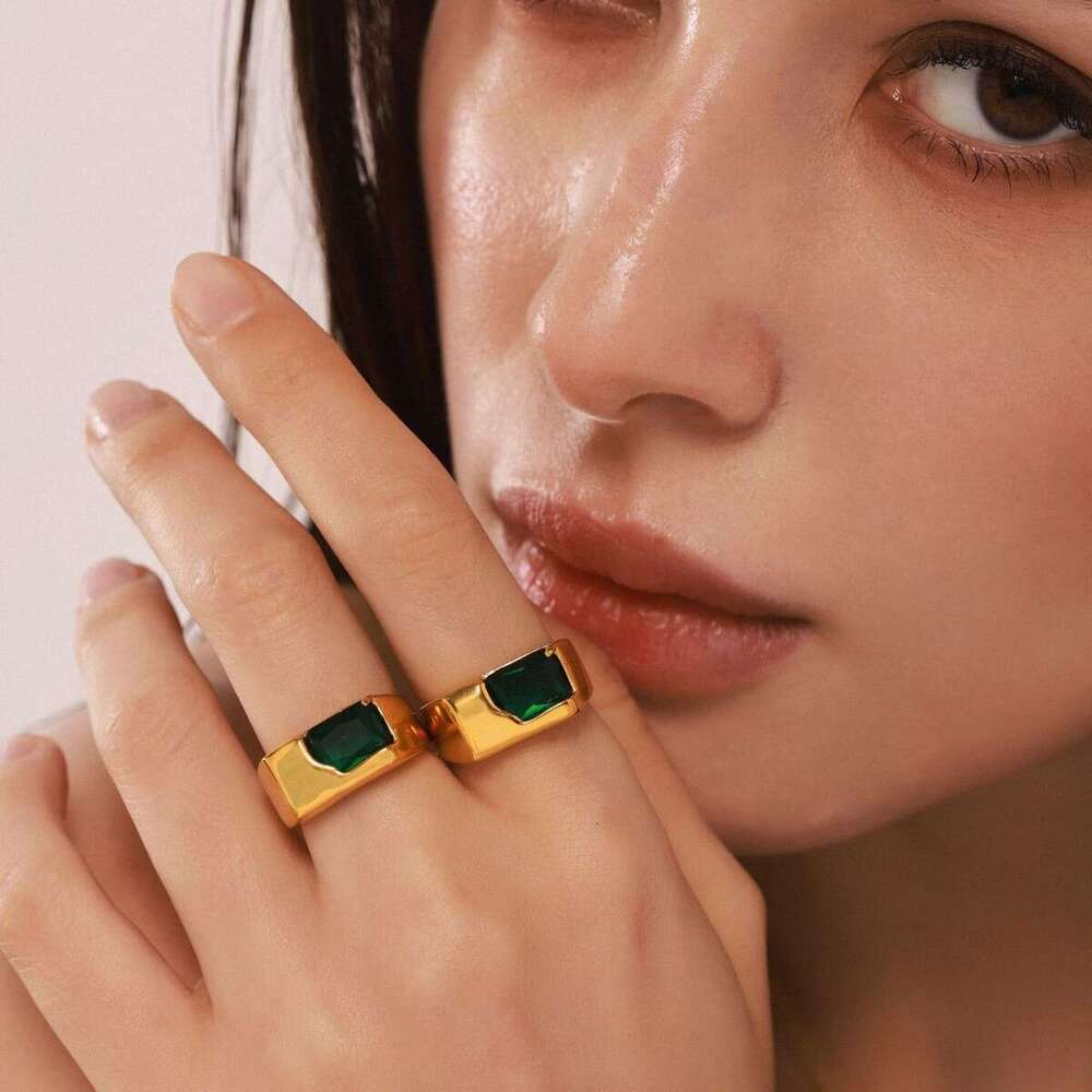 OMAIKA Trendy Cool Zirconia Open Personality Design Stainless Steel PVD Electroplated Index Finger Ring