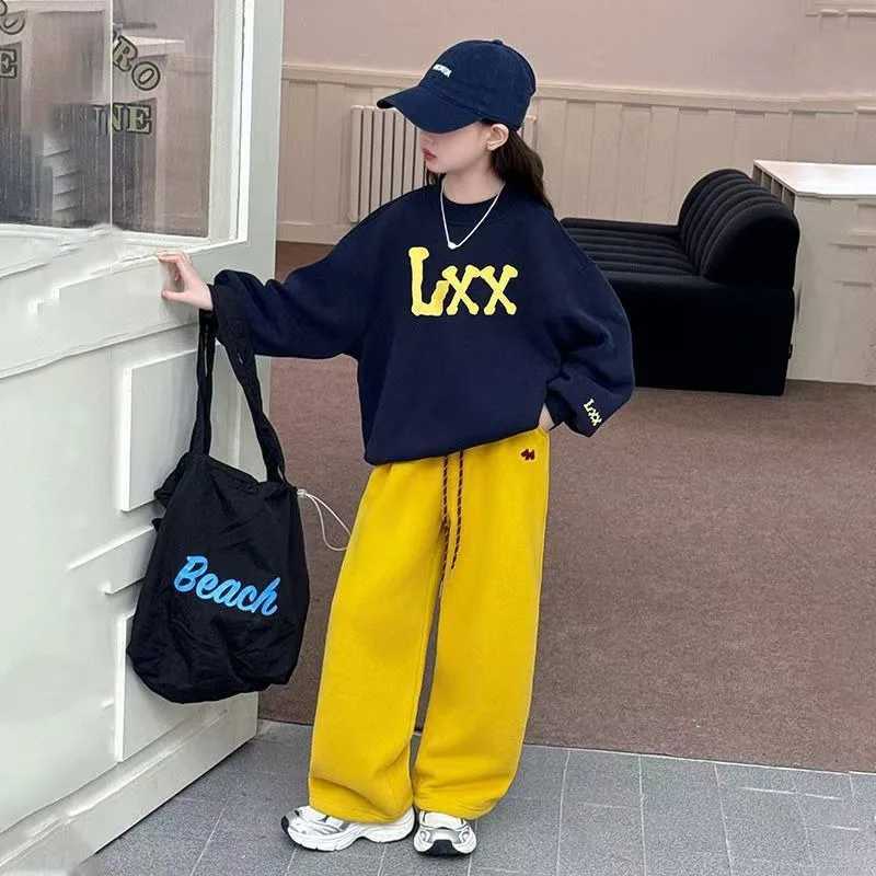 Sweatshirt Set Top Pants 2Piece Fleecelined Childrens Clothing Girls Autumn Winter Suit Girl Outfits Korean Kids Clothes C250912