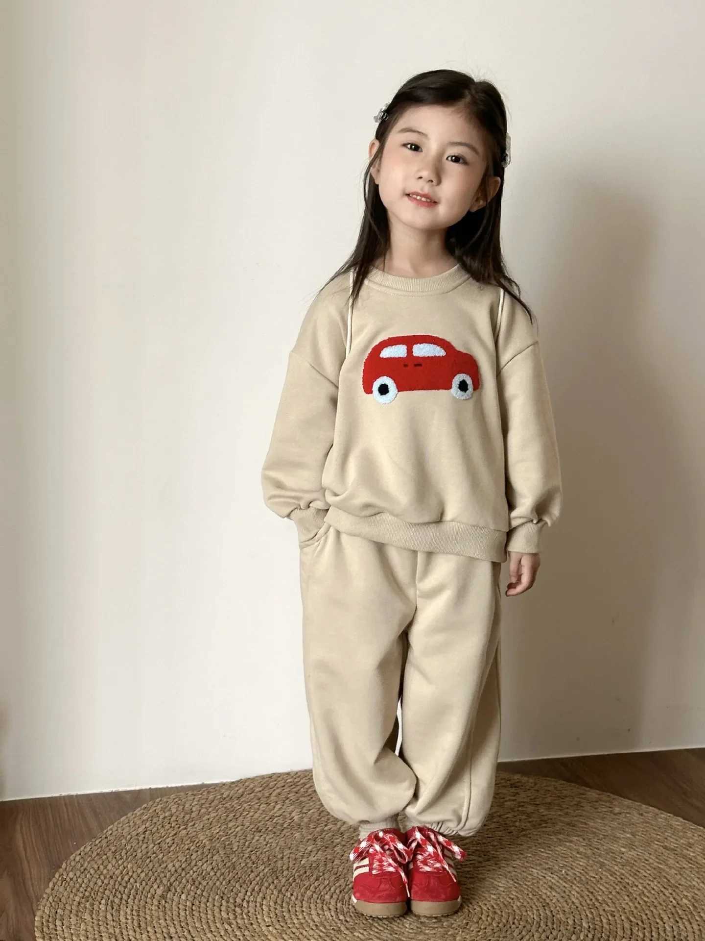 Fall New Kids Tracksuit Cartoon Car Boys Girls Sweatshirt Set Casual Loose Long Sleeve Top Pants Children Clothing Suit 212Y C250912