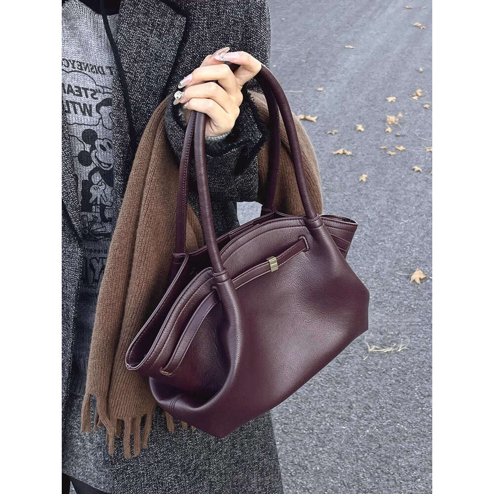 Designer Bag Tote Bag Shoulder Bag French Designer High End Feel Women New Versatile Single Shoulder Underarm Handheld Tote Bag