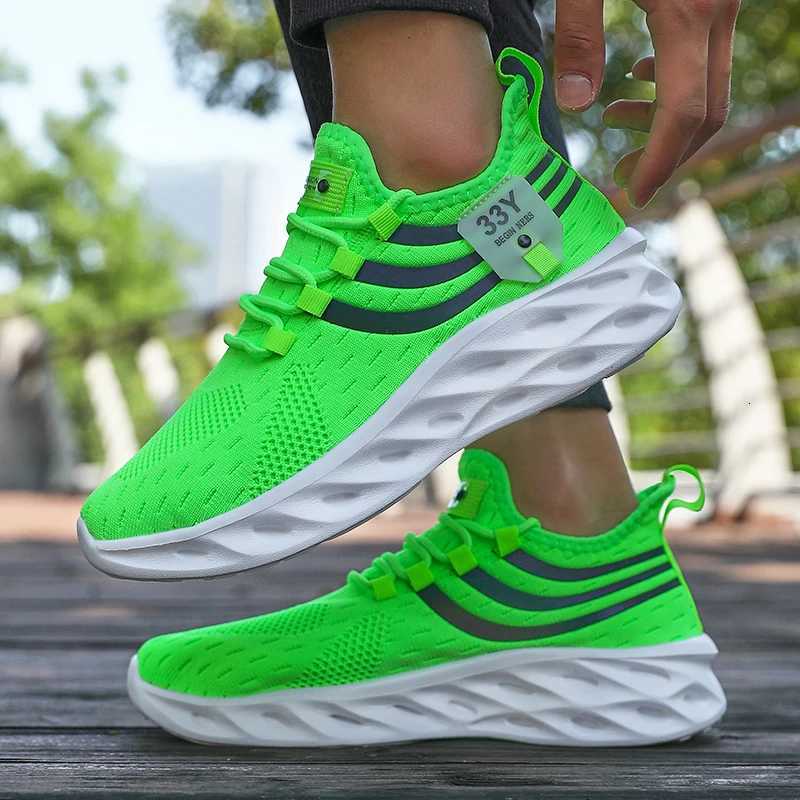Mens Mesh Running Shoes Breathable Lightweight Sneakers Outdoor Mesh Black Running Shoes Athletic Jogging Tenis Walking Shoes W250912