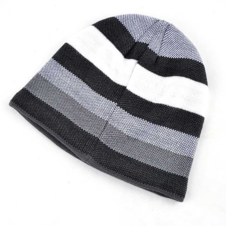 Mens Sklies Hat Bonnet Winter Beanie Knitted Wool Hat Plus Velvet Thicker Stripe Skis Sports Beanies Hats for men G250910