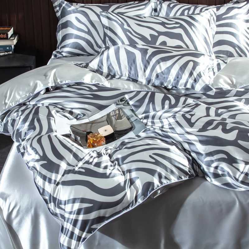 Luxury Blending Natural Mulberry Silk Bedding Set High End Satin Smooth Duvet Cover Set Double King Queen Size Bed Sheets Set C250912