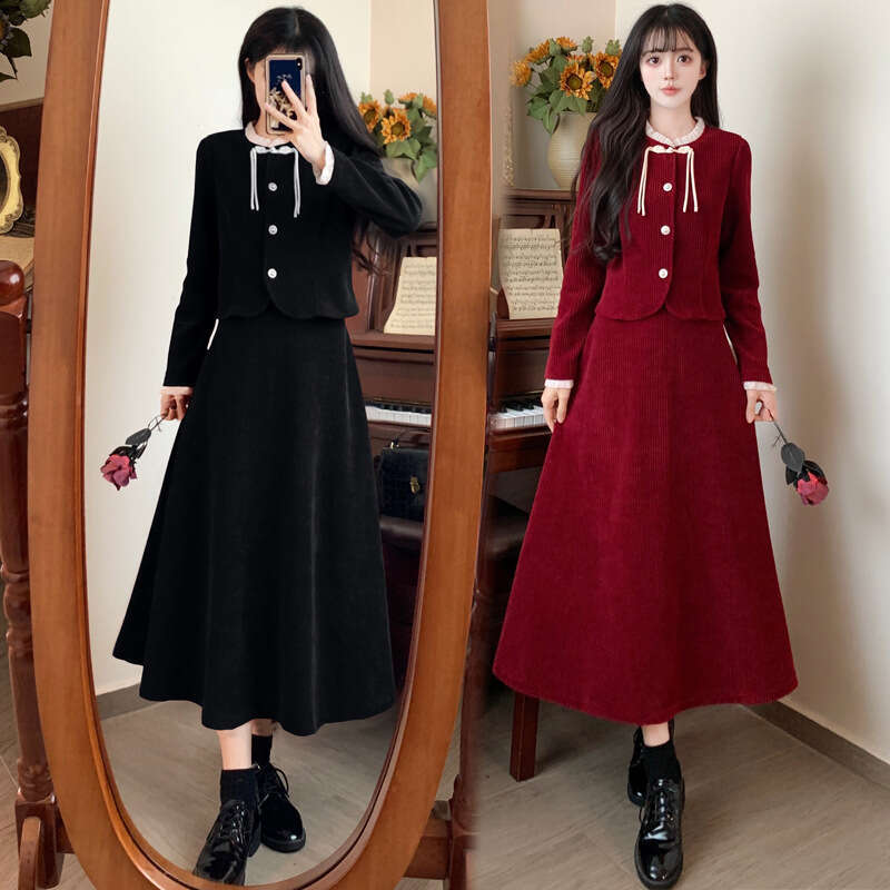 DHEssentials Plus Size French Style Red Corduroy Fashion Suit Skirt for Women Autumn Winter Elegant Slimming Two-Piece Set