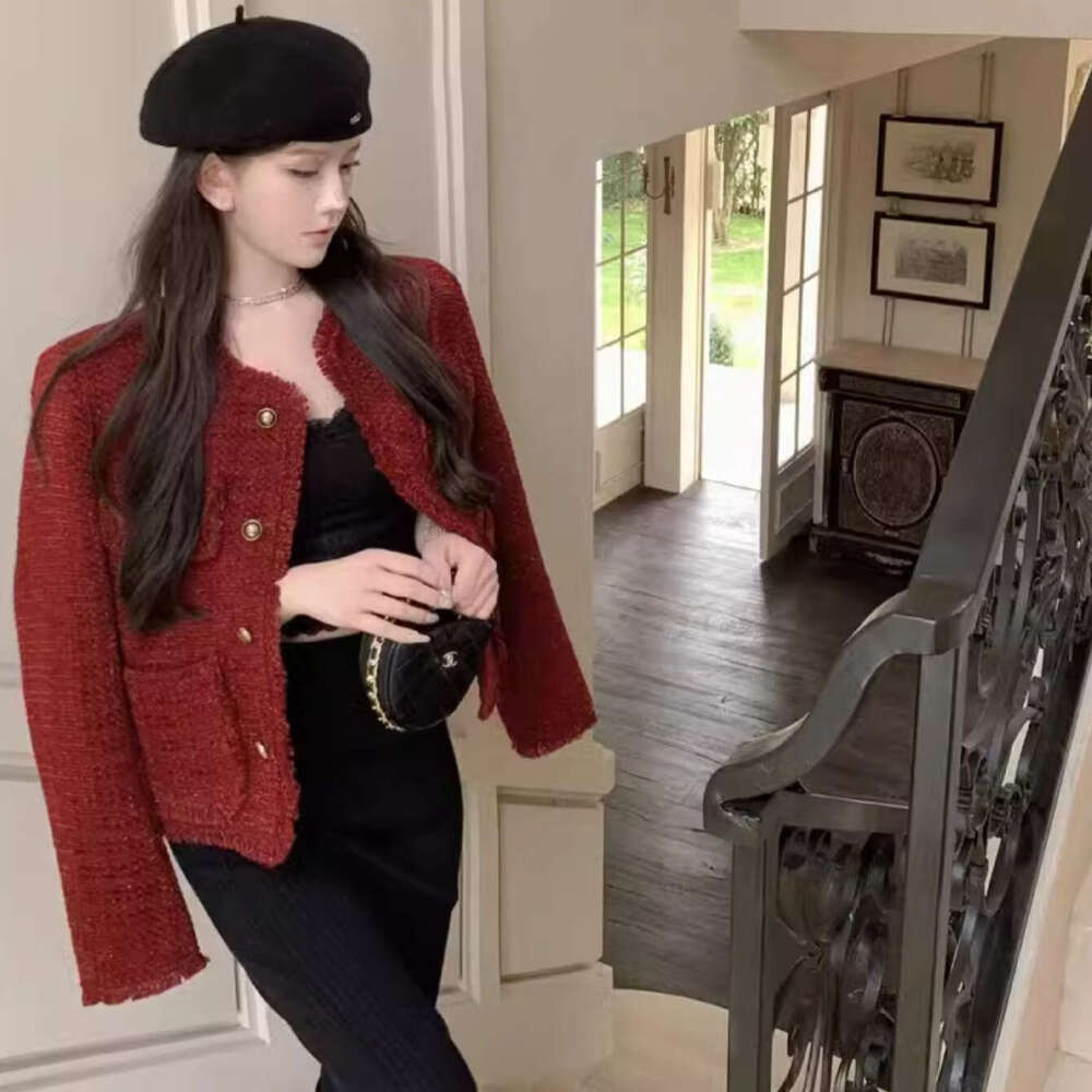 DHEssentials Red Quilted Chanel-Style Short Coat for Women 2025 Autumn Winter New French Socialite Tweed Woven Thickened Top