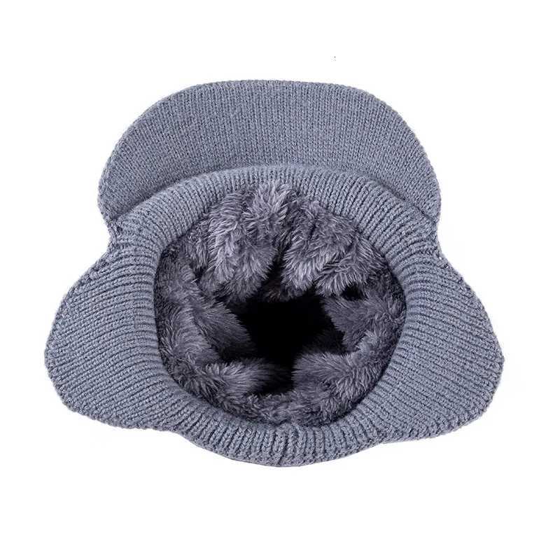 Unisex Stylish Warm Winter Hats With Brim Soft Beanie For Men Wen ic Hat With Ear Knitted Hat G250910