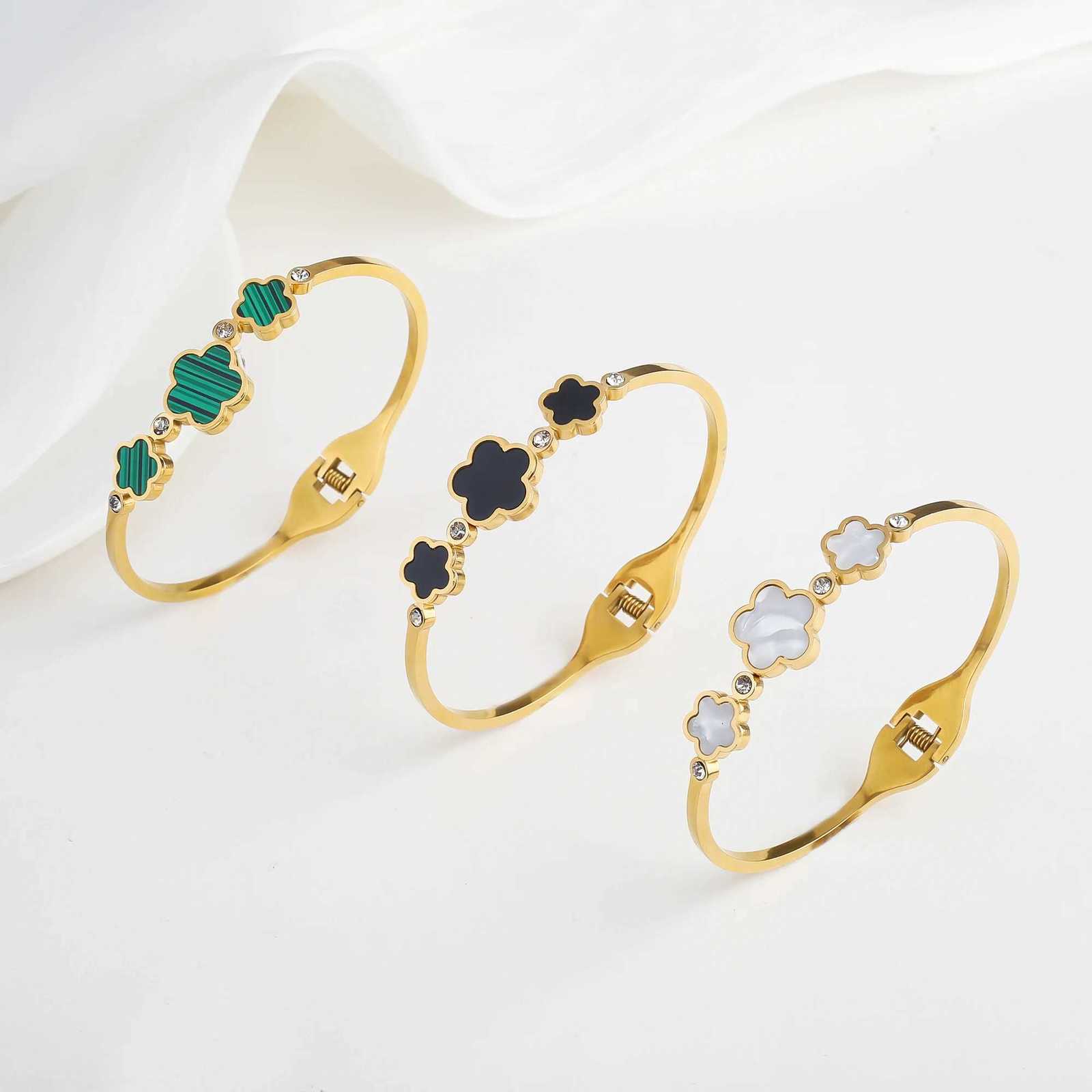 2024 INS Hot S Stainl Steel White Shell Five Flower Bracelet Classic for Wan Party Sancho Jewelry Gift Dropsing S250912