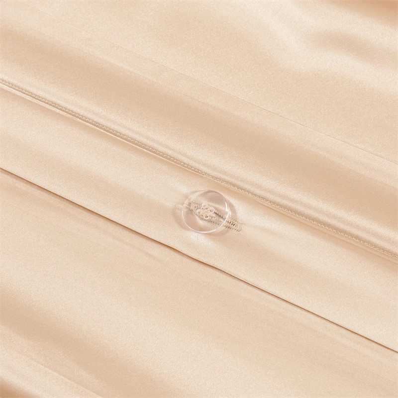 4Pcs King size 22mm Luxury Mulberry Silk Bedding Set 100Nature Silk Duvet Cover set Flat Bed Sheet Pillowcases C250912