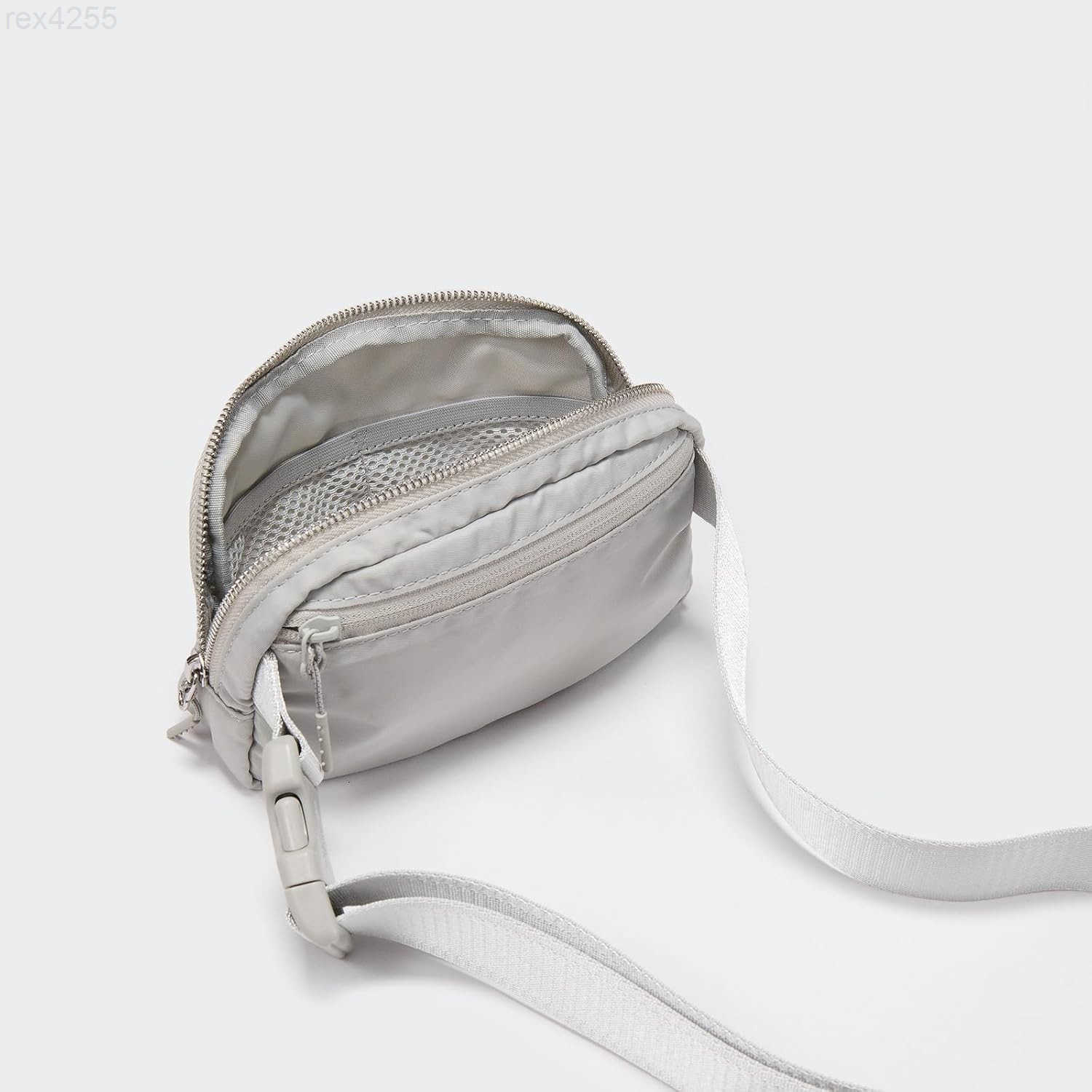 Unisex Belt Bag Fanny Pack for Women with Adjustable Strap Small Waist Pouch for Workout Running Traveling HikingW250912