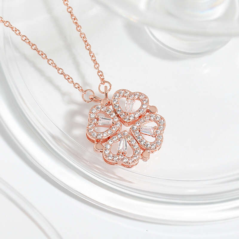 Two-Way Heart Flower Pendant Heart-to-Heart Niche Design Sense Multi-Way Wear Heart-Shaped Four-Leaf Clover Necklace