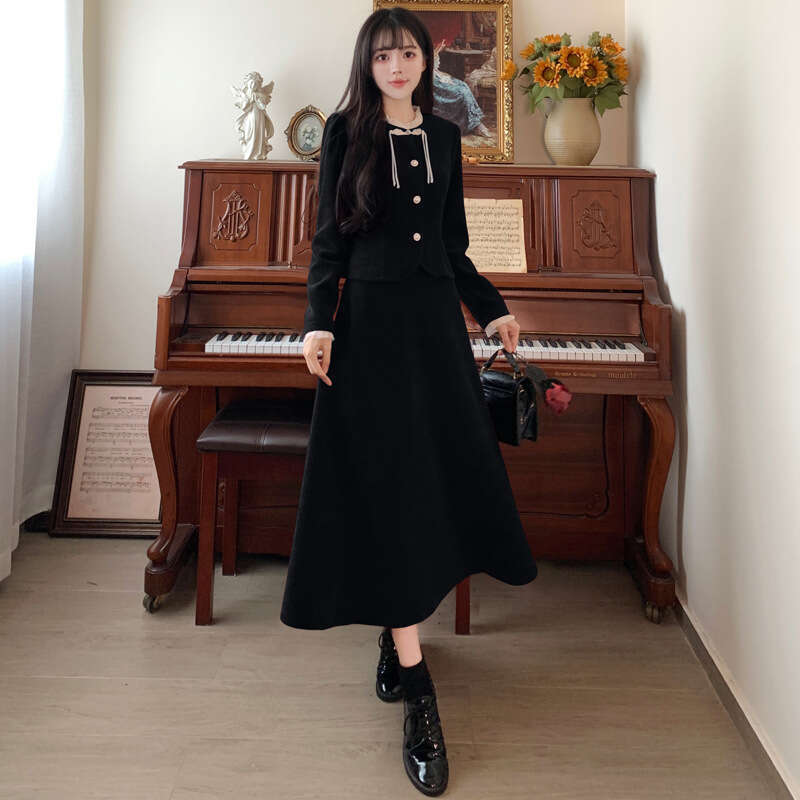 DHEssentials Plus Size French Style Red Corduroy Fashion Suit Skirt for Women Autumn Winter Elegant Slimming Two-Piece Set