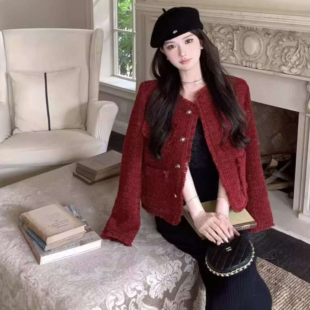 DHEssentials Red Quilted Chanel-Style Short Coat for Women 2025 Autumn Winter New French Socialite Tweed Woven Thickened Top