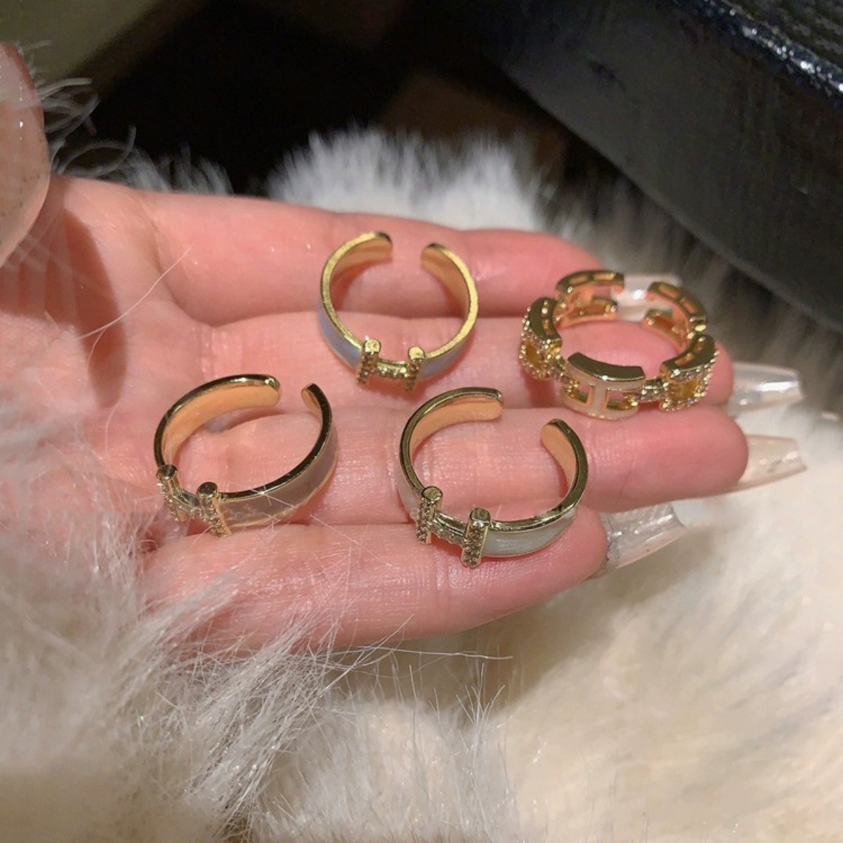 Fine Craft Letter H Light Luxury Enamel First Strong Female Drop Glaze 18CT Gold Advanced Adjustable Size Original Jewelry Designer Ring