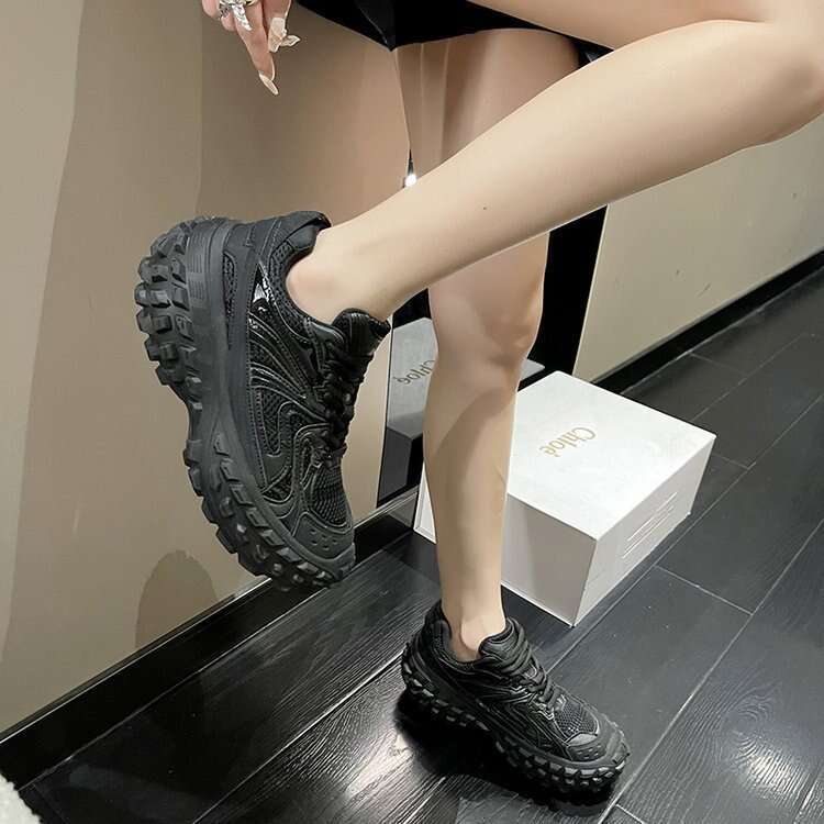 Paris Tire Unisex Single 2025 New Versatile Casual Thick-Soled Height-Increasing Durian Dad Shoes Women