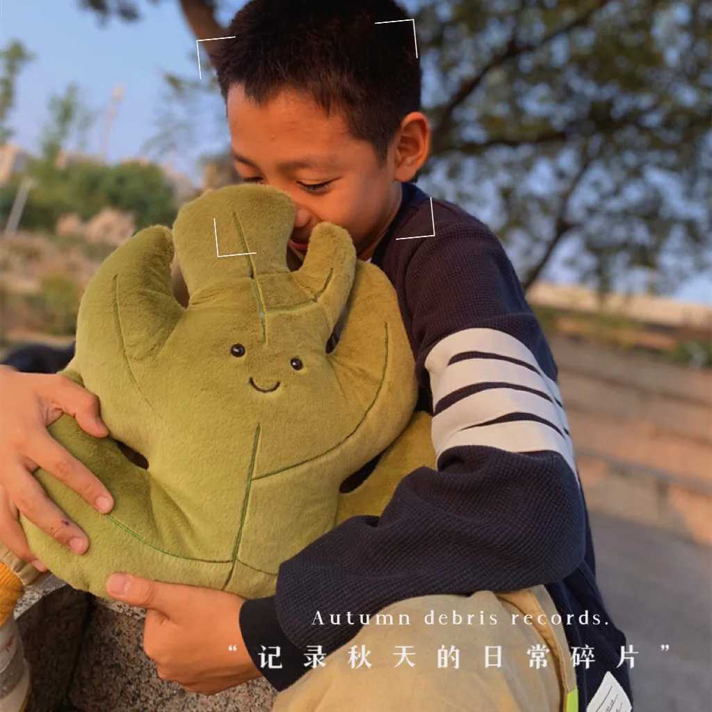 Gingko Leaf Plush Pillow Cushion Realistic Maple Leaf Green Leaf Sofa Decor Stuffed Car Cushion for Home Girls Sleep Toy C250912