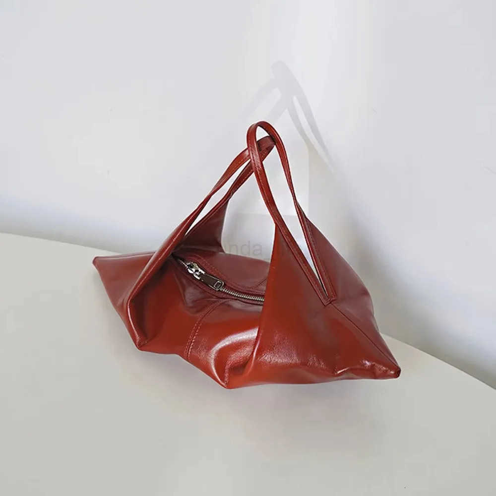 Soft Leather Croissant Crossbody Bag Commuting Vintage Lazy Style Shoulder Bag Korean Style Hobos Oil Wax Leather Handbag Travel Z250911 - view 3