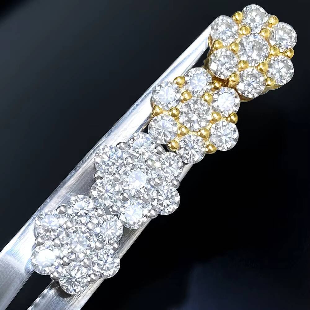 Factory Price 8.6*8.6MM Mossanite Flower Studs Earring 18K Gold Plated 925 Sterling Silver VVS Moissanite Earrings Screw Back