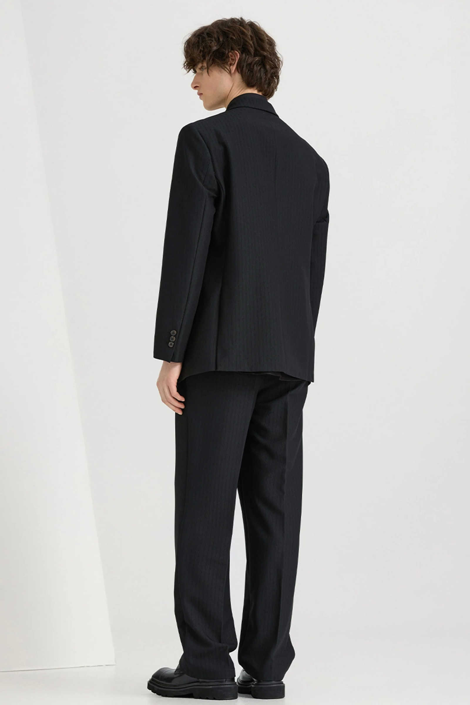 Formal Wedding TuxedosJacket Pants Pinstripe Men Suit Classic Peaked Lapel Double Breasted Evening Prom Groom Blazers Customized