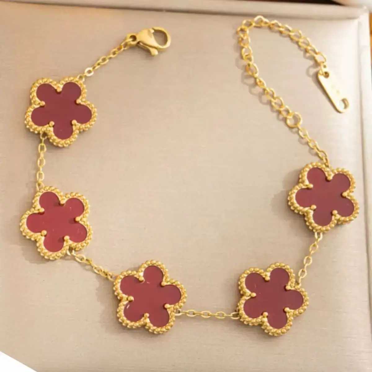 fashion fivepetd flower five bracelet wens light luxury fashion versatile personality simple S250912