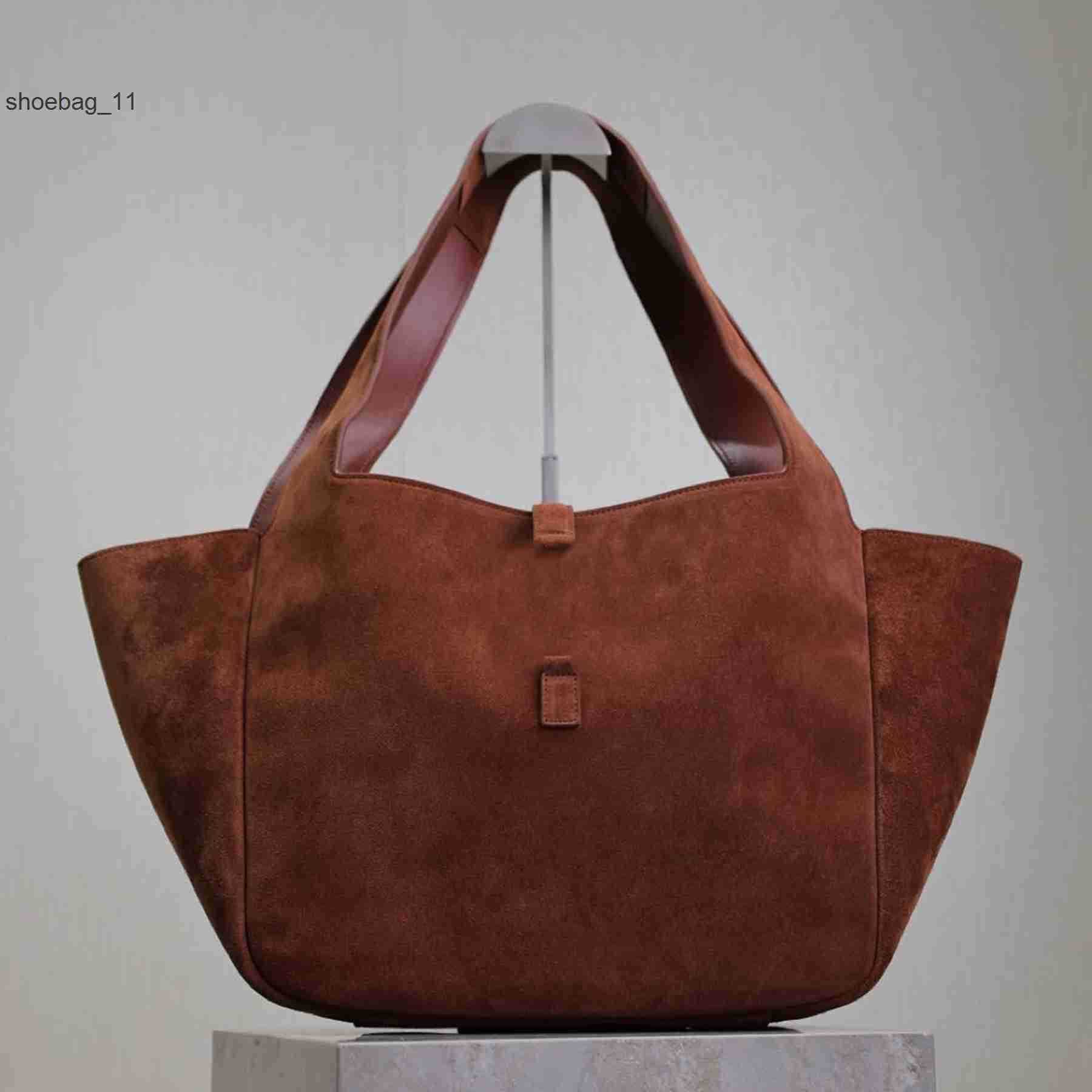 Supple Tote Luxury Designer Genuine Leather Golden Hardware Handbag Zip Pocket Shoulder Bag Fashion Women Casual Travel Shopping Clutch