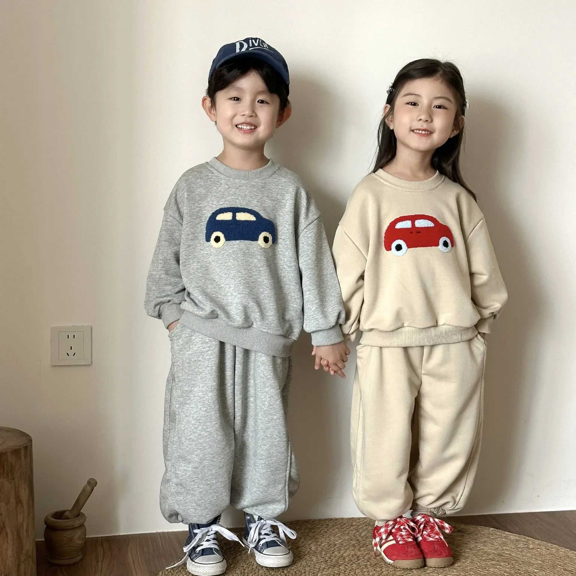 Fall New Kids Tracksuit Cartoon Car Boys Girls Sweatshirt Set Casual Loose Long Sleeve Top Pants Children Clothing Suit 212Y C250912