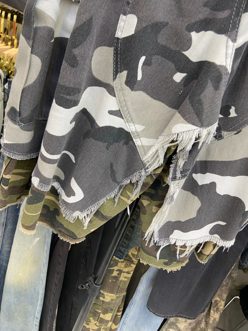 MIJKO Fake Two Piece Spliced Camouflage Cargo Shorts ZJ054