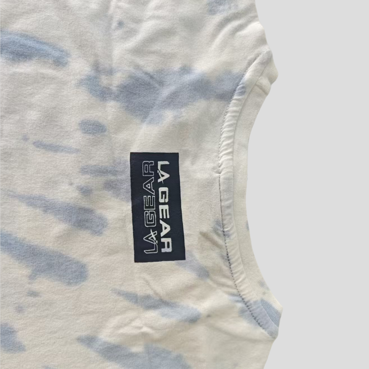 100% cotton boys' T-shirt, traditional tie-dye craftsmanship, fabric pre-washed for softness