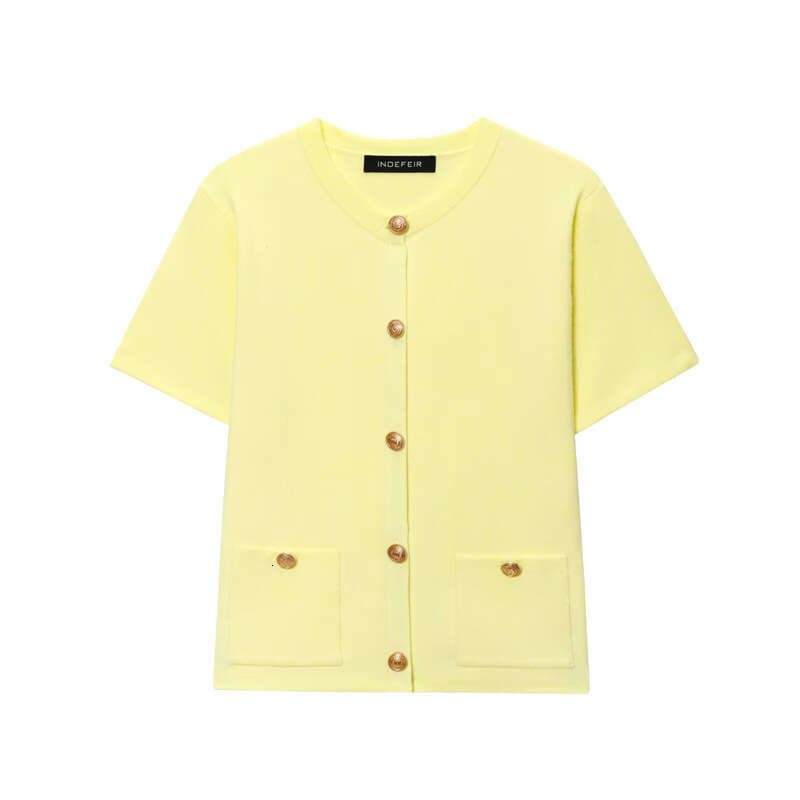 DHEssentials 2025 New Style Chanel-Inspired Round Neck Patch Pocket Decorated Button Design Short Sleeve Knitted Jacket 6427031