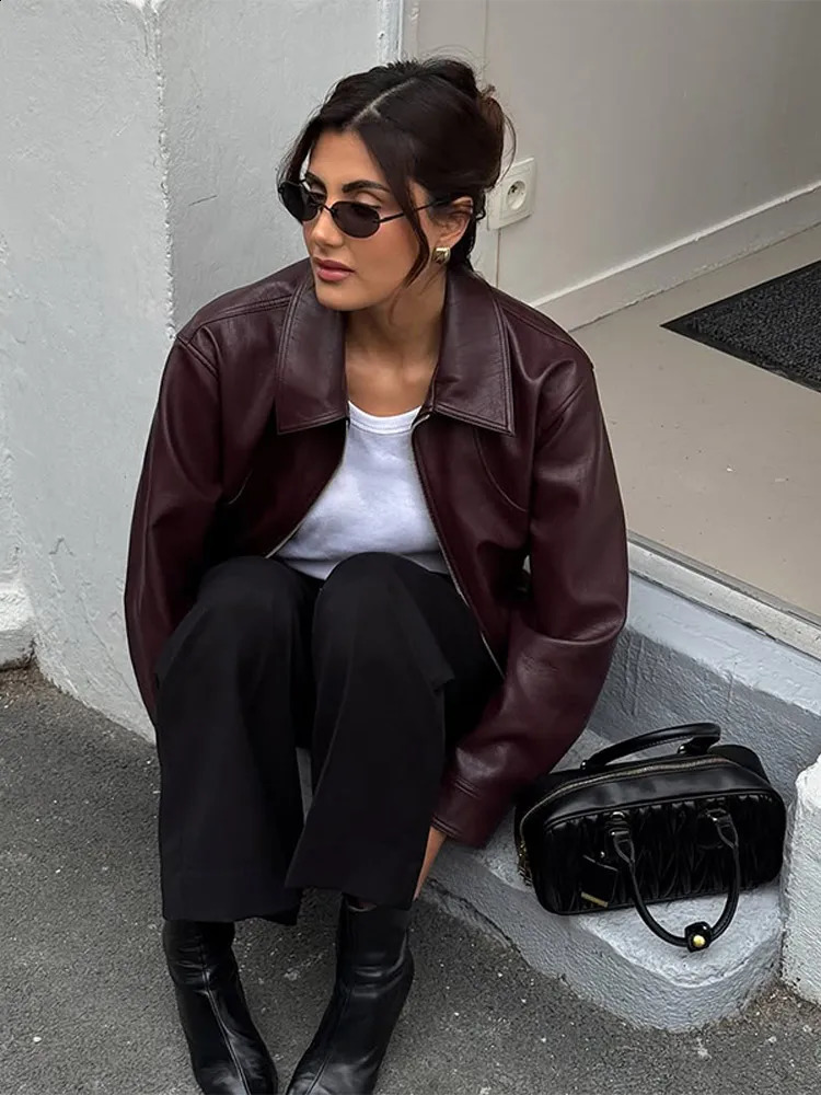 Fashion Burgundy Large Collar Womens Leather Jacket Casual Loose Long Sleeved Pocket Short Coat 2025 Autumn Lady Streetwear 250912