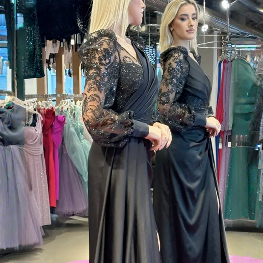 Dusty Rose Mother Of The Bride Plus Size V Neck Long Sleeves Lace Elegant Gorgeous Mother S Dress Split Elastic Satin Formal Evening Gowns