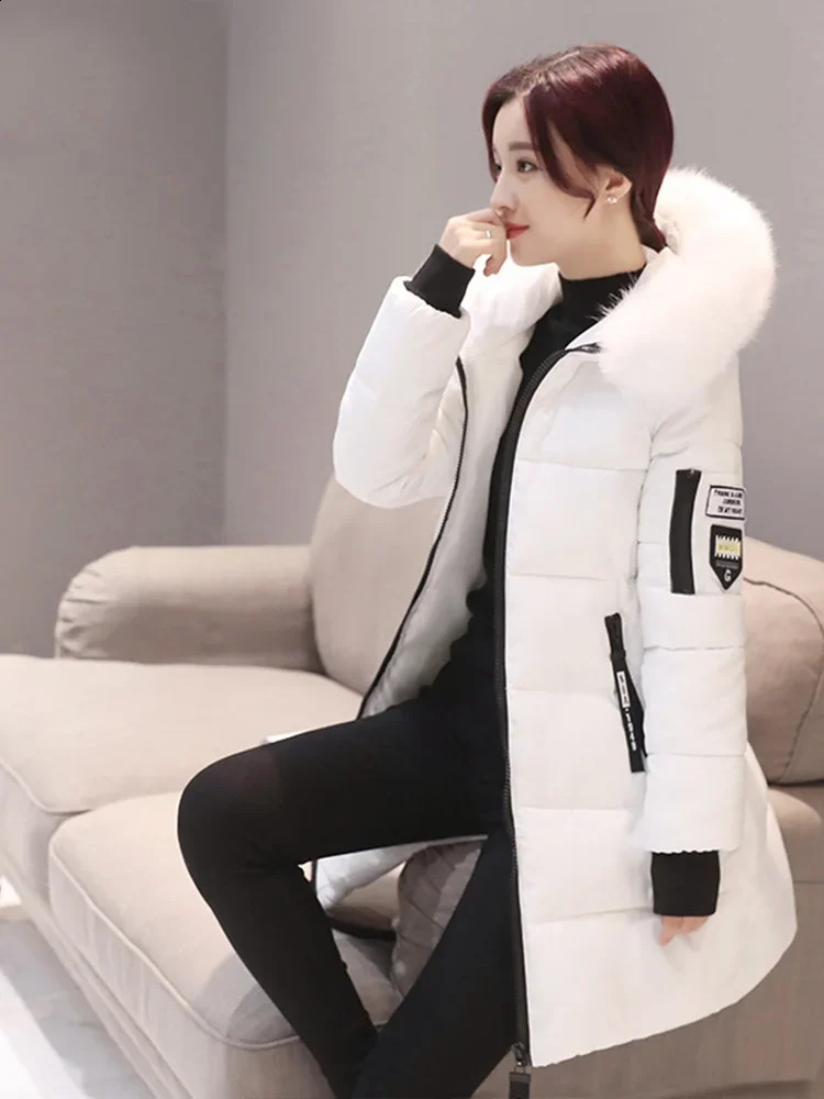 Women Winter Fur Collar Hooded Parka Fashion Letter Patch Zipper Pockets Long Jacket Elegant Slim Warm Thick Female Coats 250912